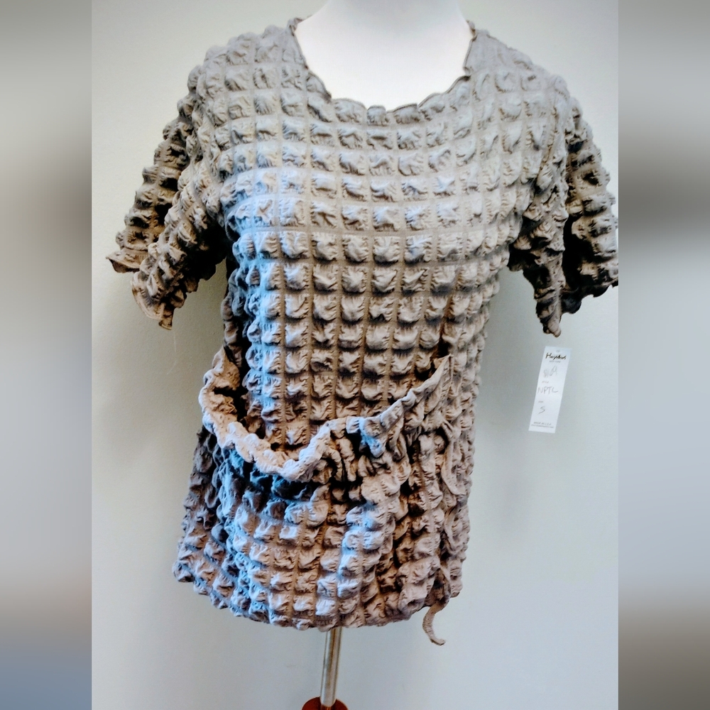 Heydari Puff Short Sleeve Top With Gathered Front Pocket